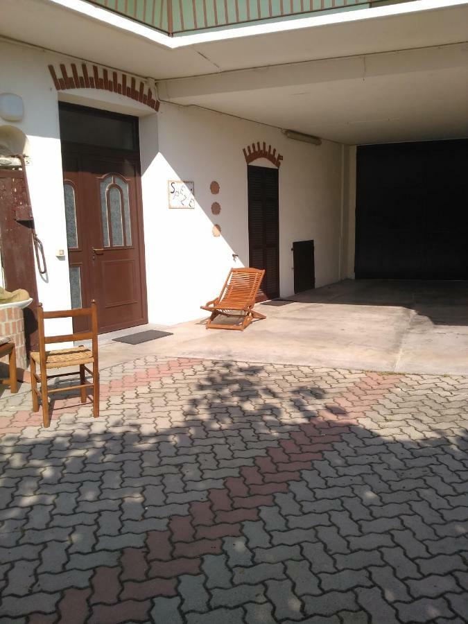 Gasthaus Casa Aromi Ed Arte Asti Exterior foto